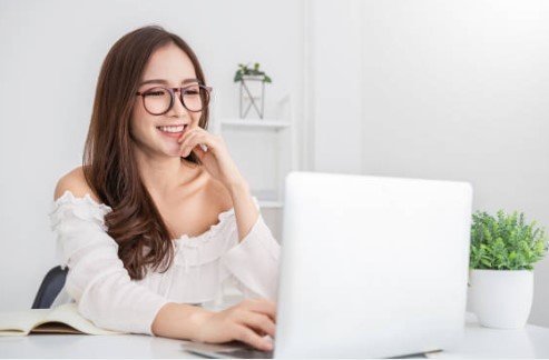 八大行業酒店兼職-選八大酒店正職最夯，報考公職逐年下降